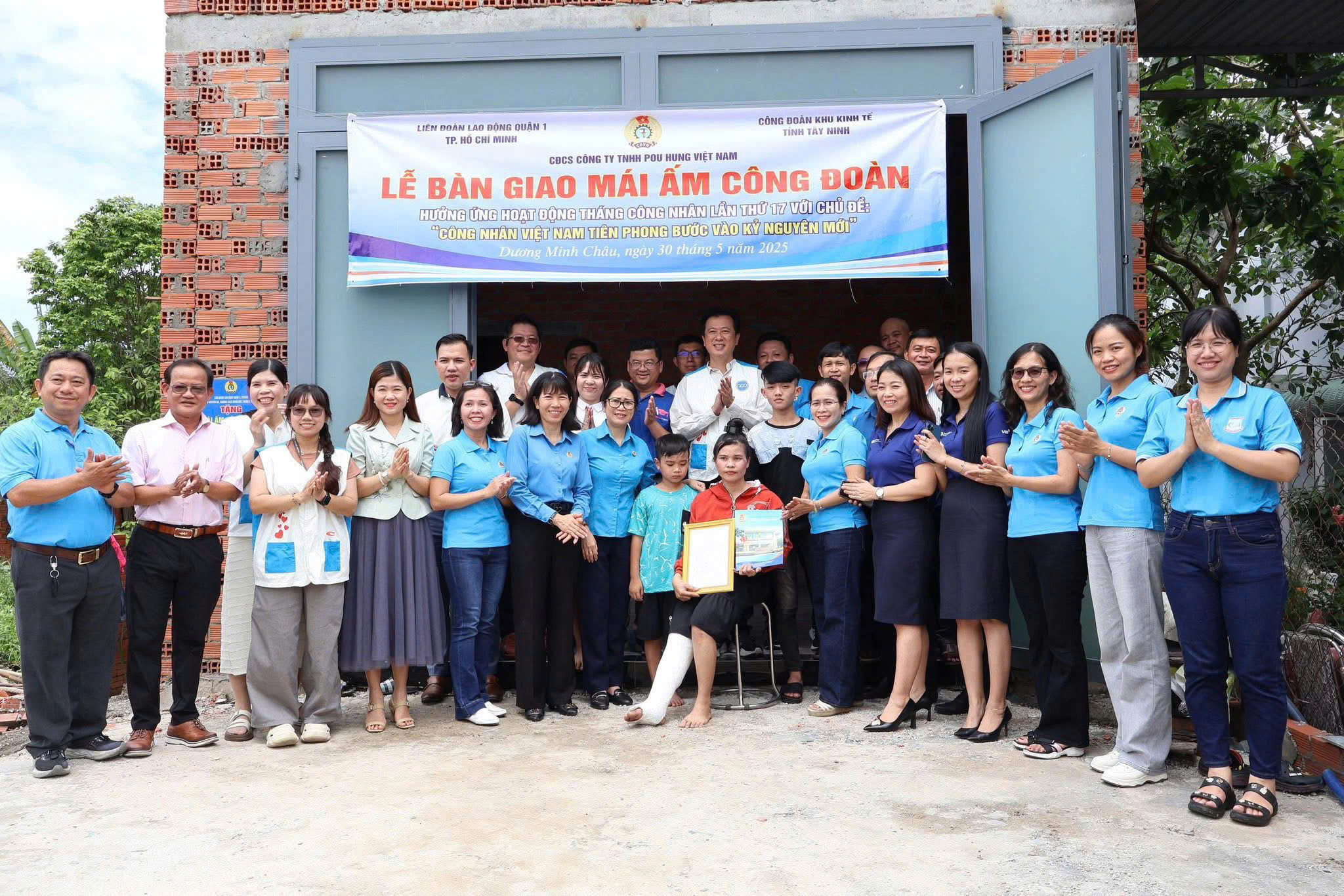 Dự án: Z6999576917636 1B1E18682F6Ad02Cdc8370C7C7061E54