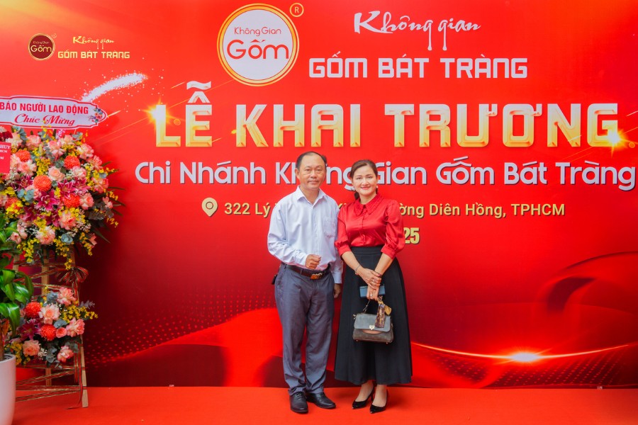 Bà Bùi Hương - Phó Tổng Biên Tập Phụ Trách Điều Hành Tạp Chí Khoa Học Phổ Thông.