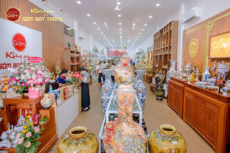 Không Khí Nhộn Nhịp Tại Không Gian Gốm Bát Tràng Chi Nhánh Nha Trang 