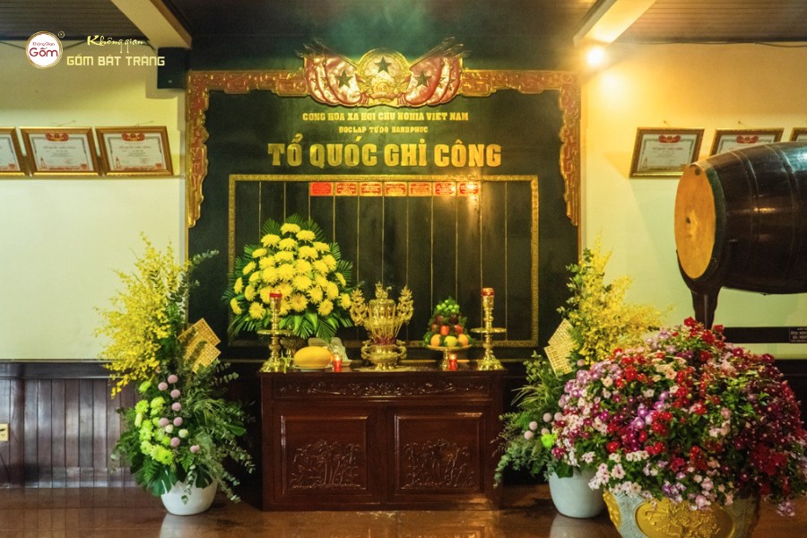Bàn thờ tri ân liệt sĩ